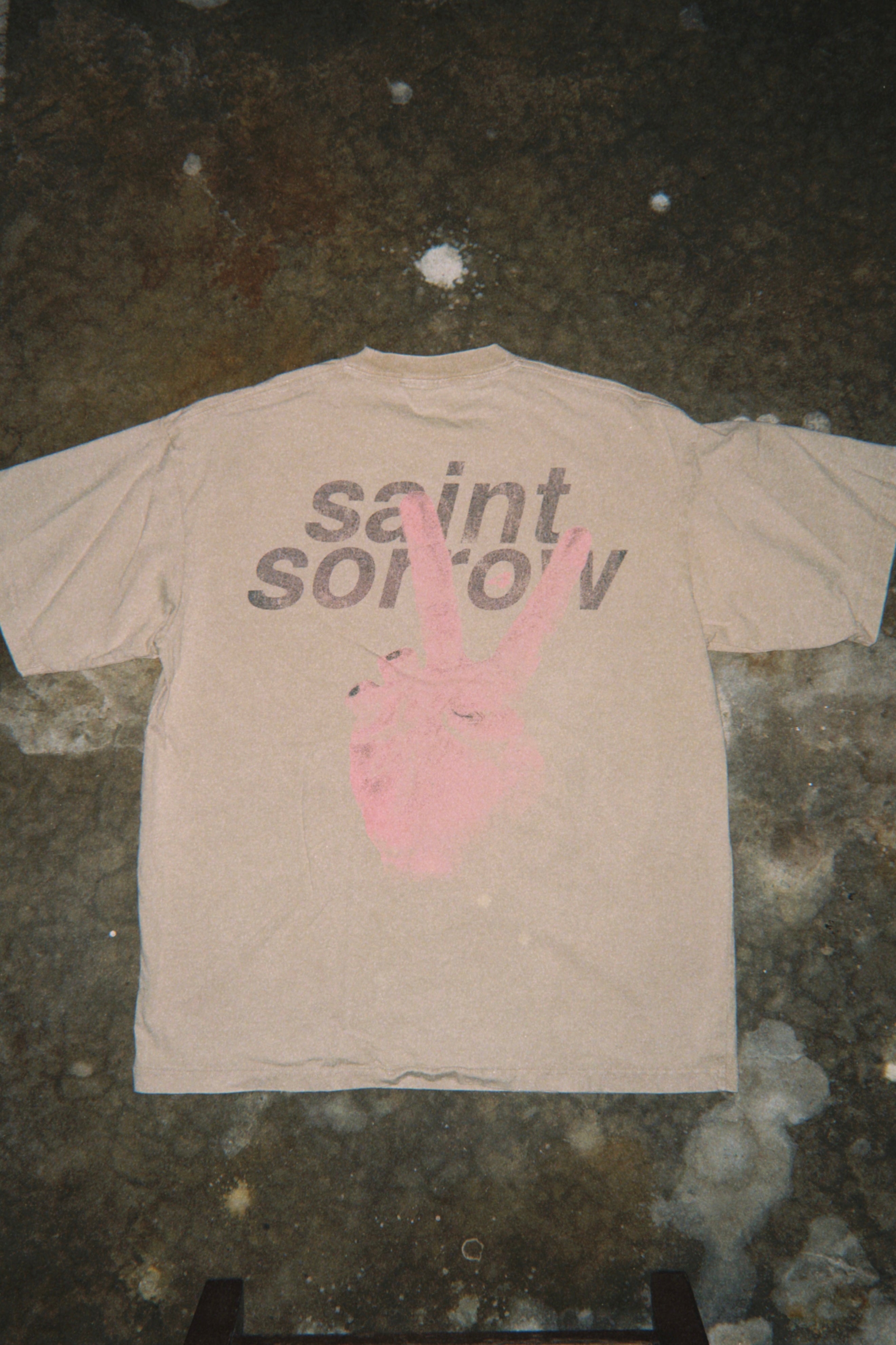 MISSING FINGERS Tee