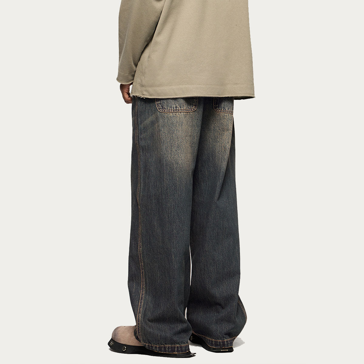 TAILORED STRAIGHT-LEG VINTAGE JEANS