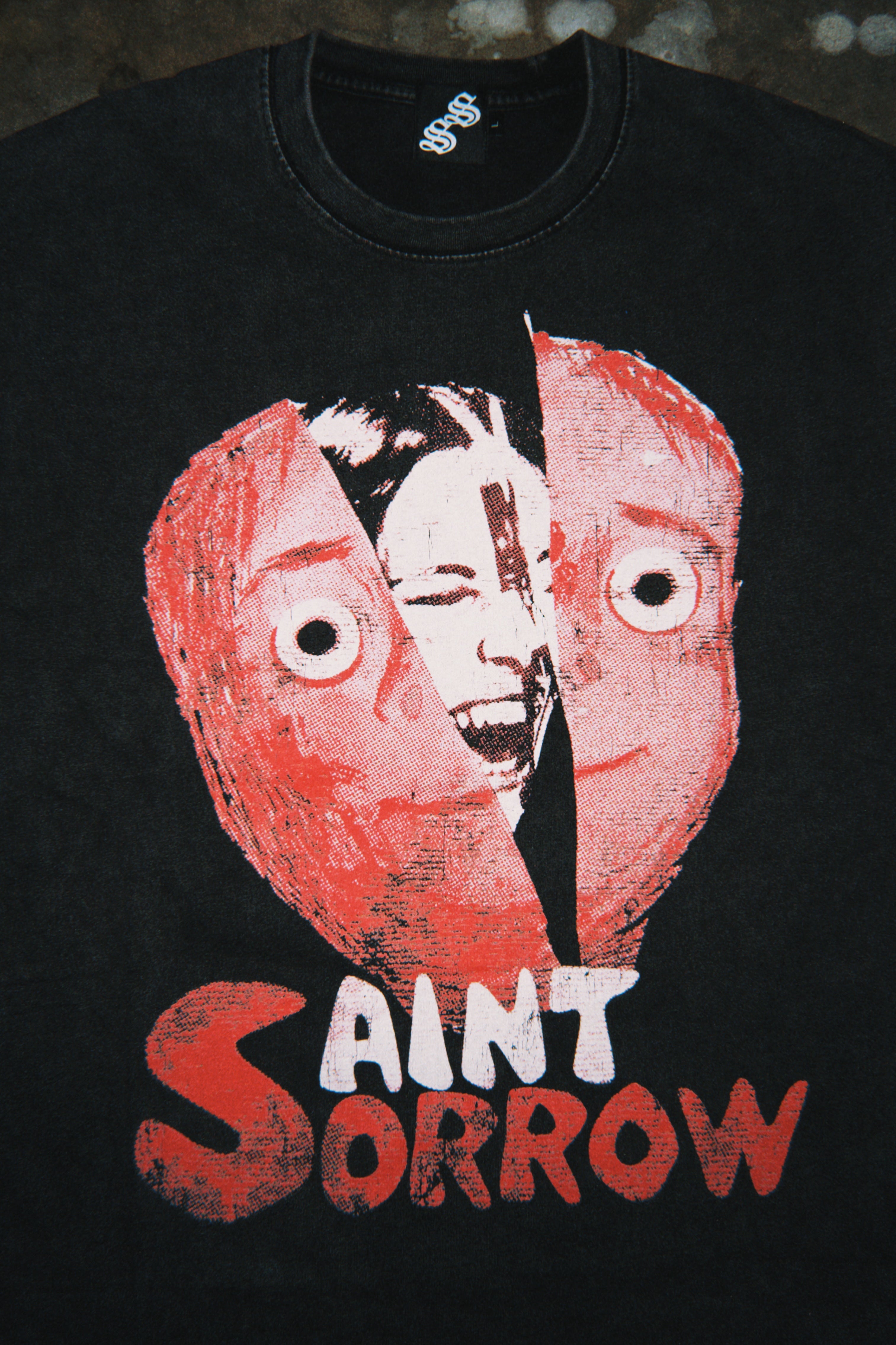 AINT SAINT SORROW Tee